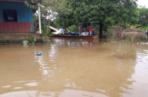 В колумбийском субрегионе Ла-Мохана объявлена «красная» тревога из-за разлива плотины