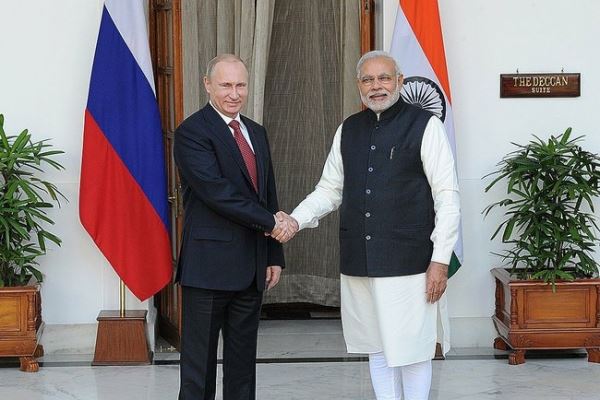 Индия поможет России развивать Северный морской путь - премьер-министр Индии